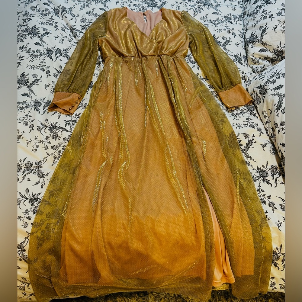 Elegant Gold Women's Dress